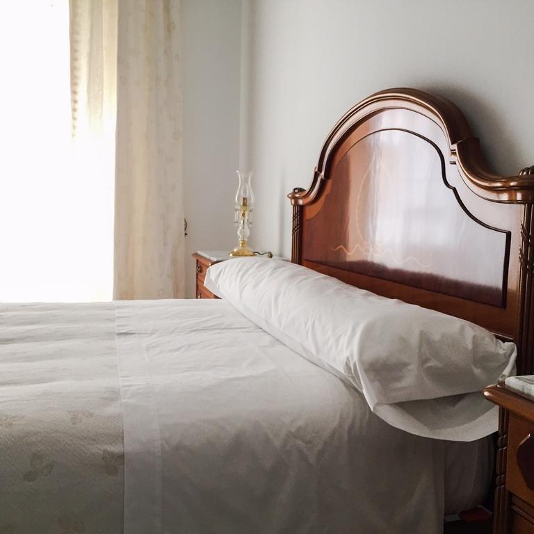カサジャ・デ・ラ・シエラ La Casa De Manoloヴィラ 部屋 写真